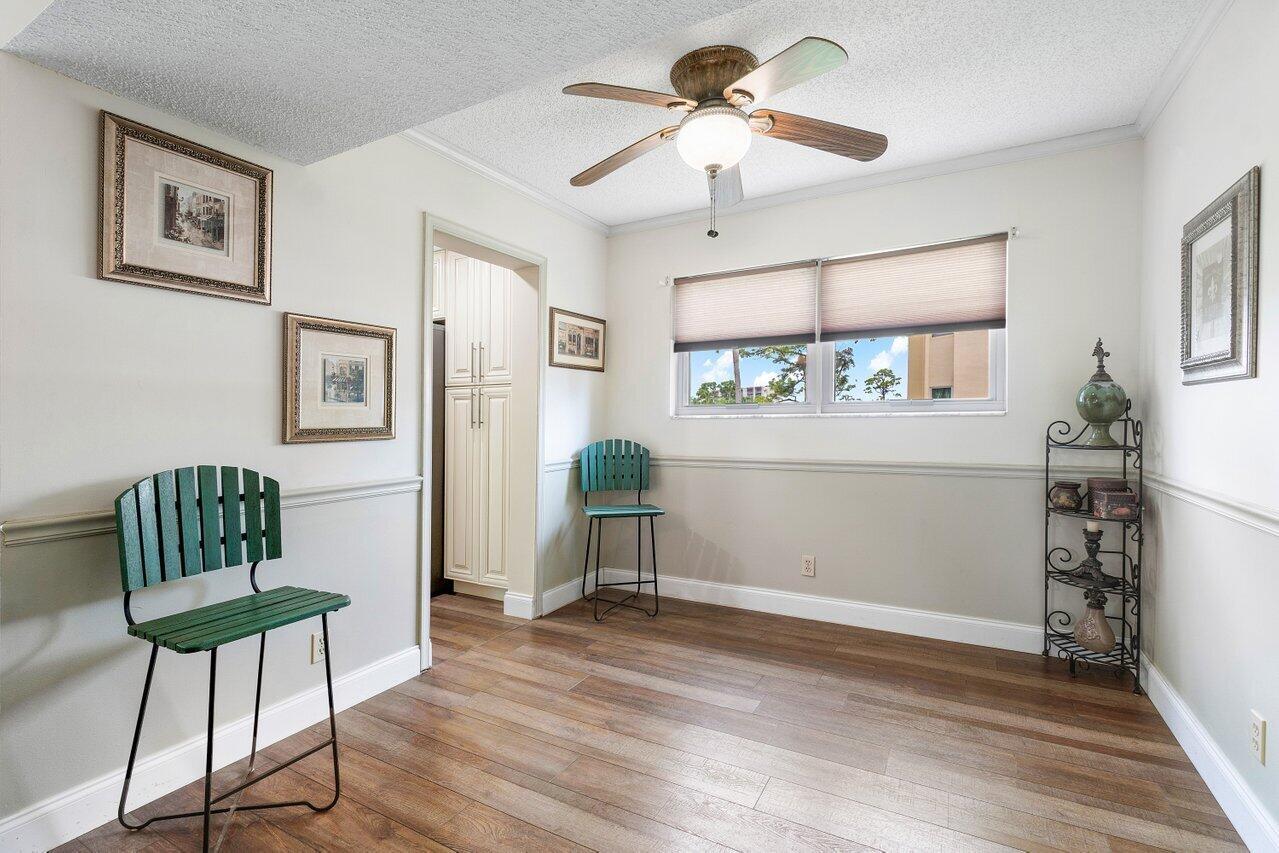 3755 Via Poinciana 216