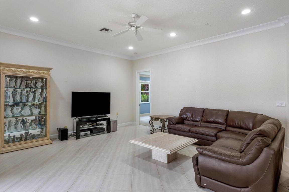 21175 Falls Ridge Way