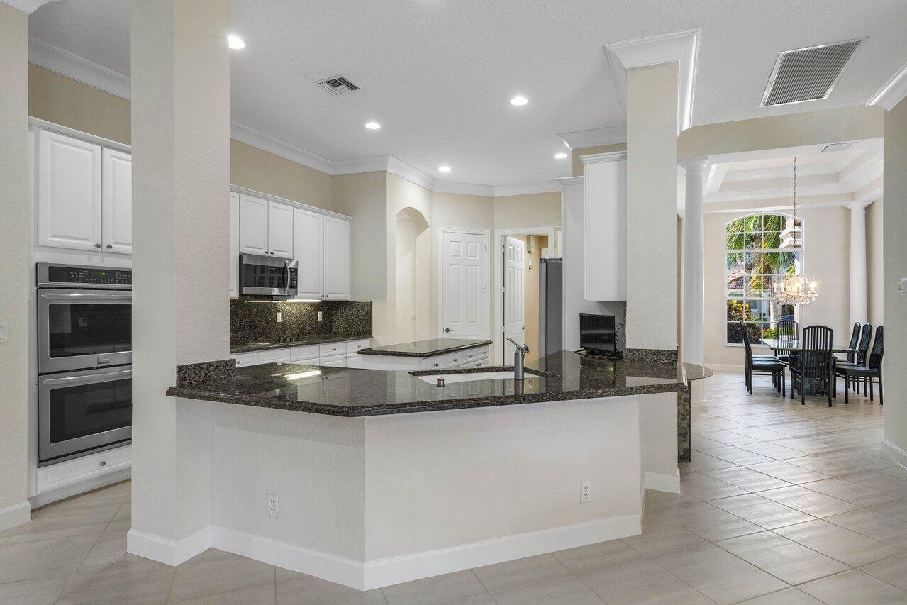 21175 Falls Ridge Way