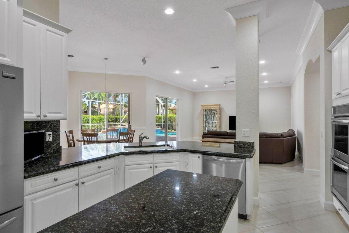 21175 Falls Ridge Way