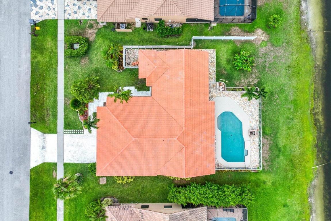 11670 Island Lakes Lane