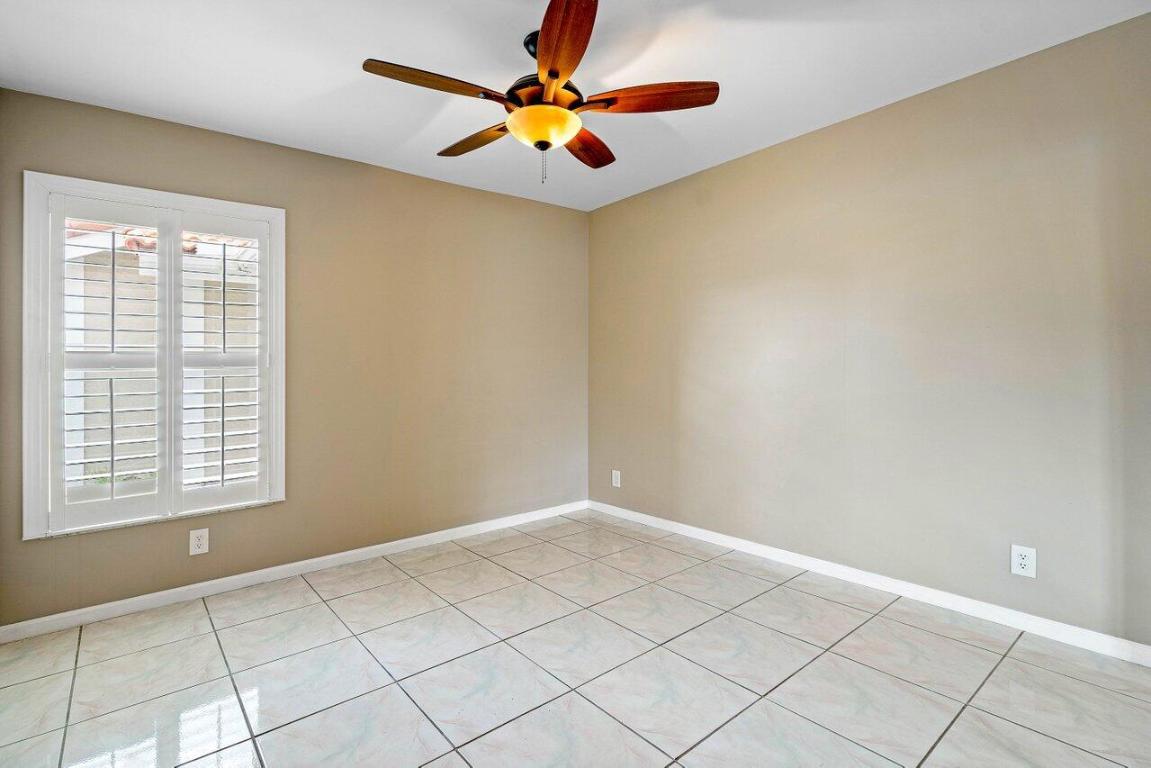 11670 Island Lakes Lane