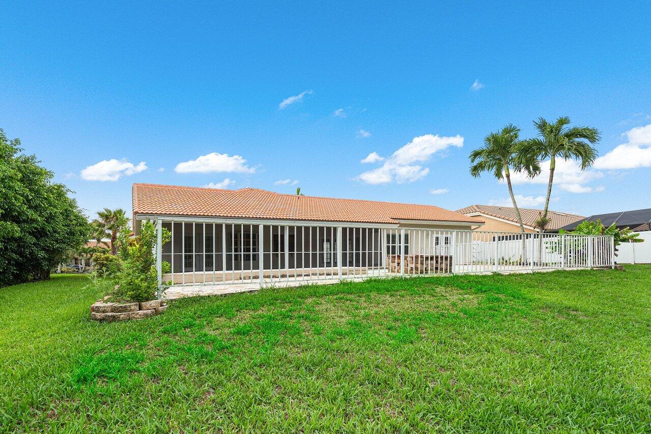 11670 Island Lakes Lane