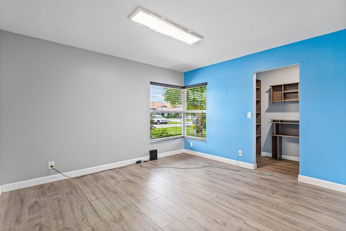 11670 Island Lakes Lane