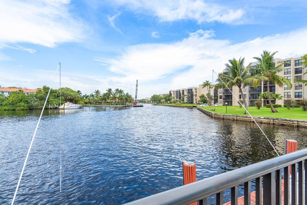 22 Royal Palm Way Unit 402