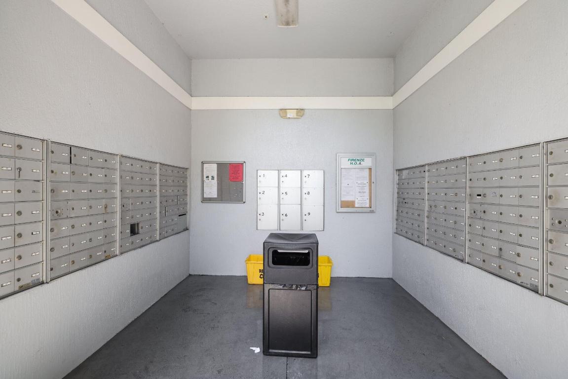 1560 Via Alferi 1560