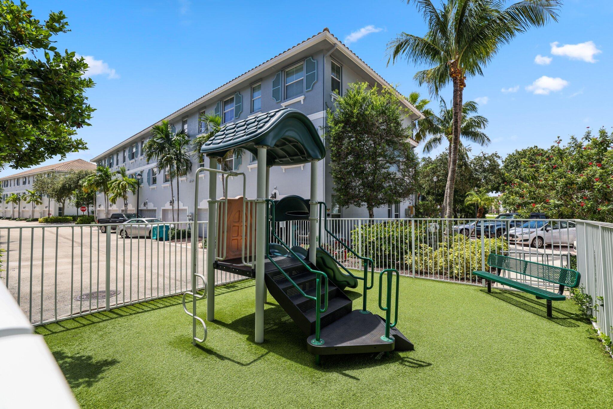 1560 Via Alferi 1560