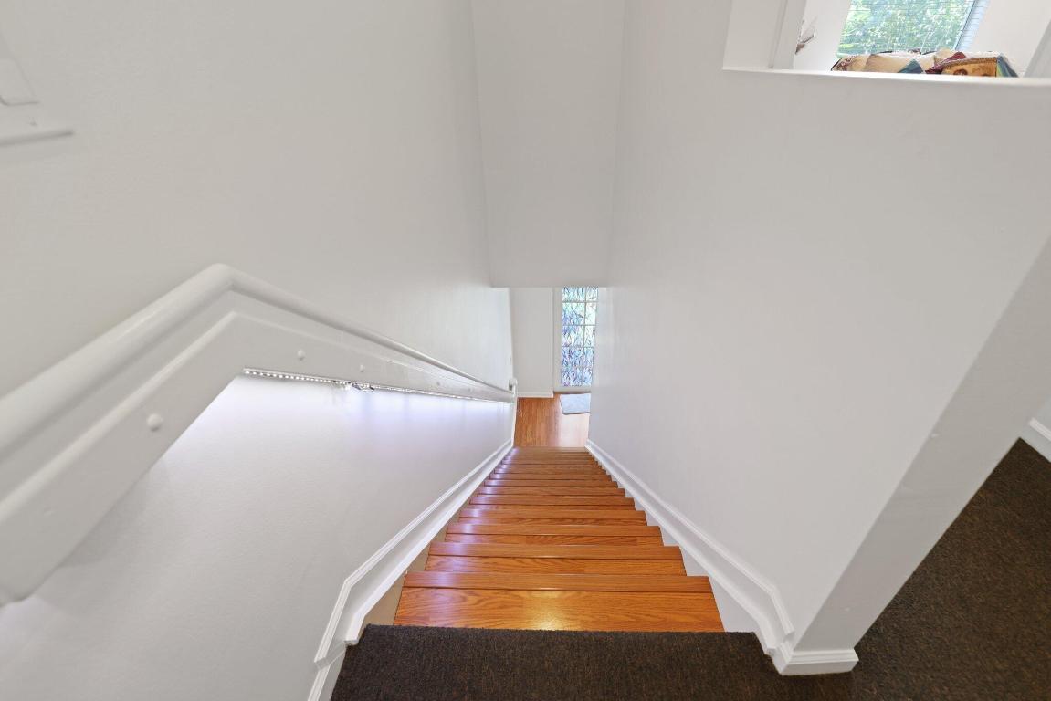 1560 Via Alferi 1560