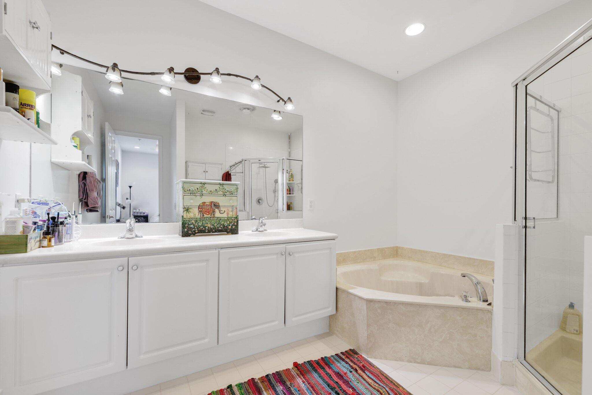 1560 Via Alferi 1560