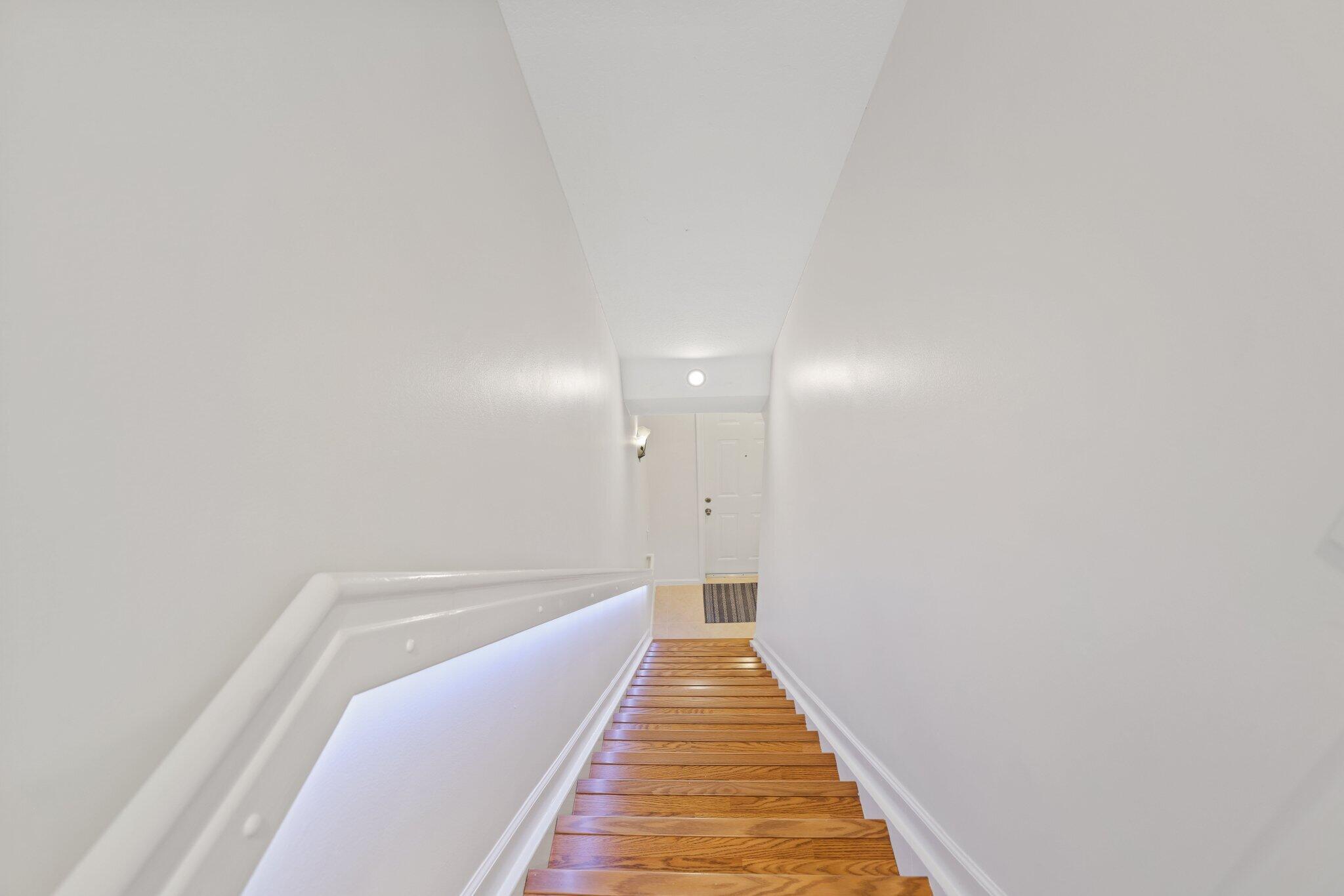 1560 Via Alferi 1560