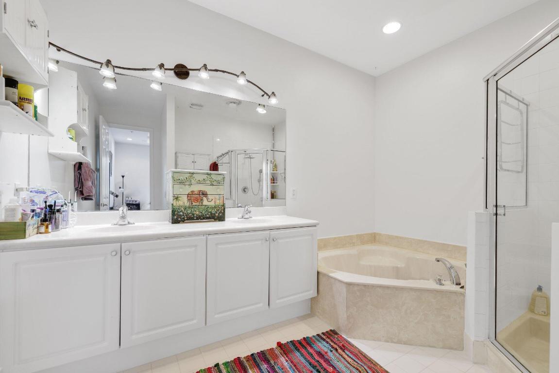 1560 Via Alferi 1560