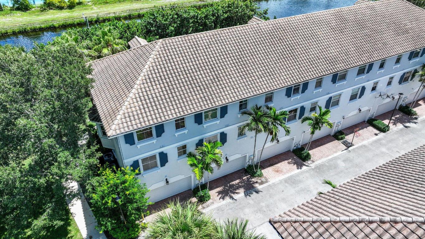 1560 Via Alferi 1560