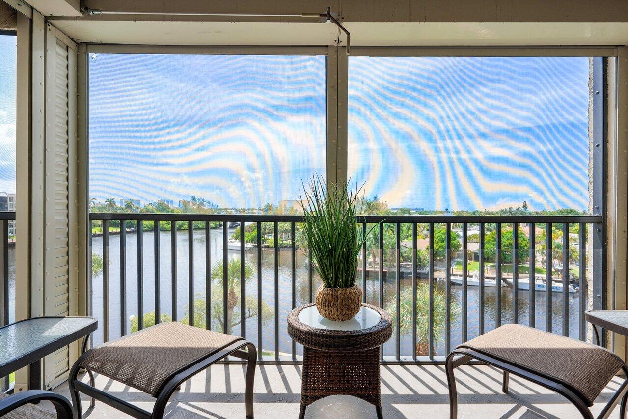 13 Royal Palm Way 501