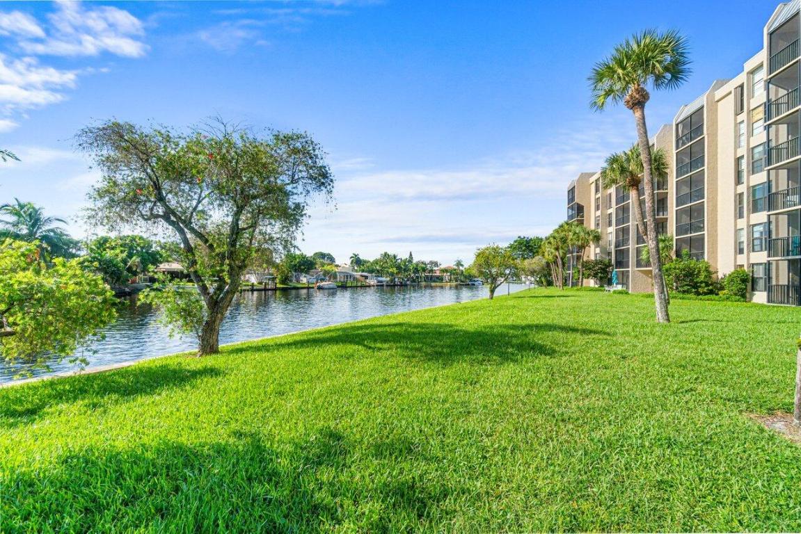 13 Royal Palm Way Unit 301