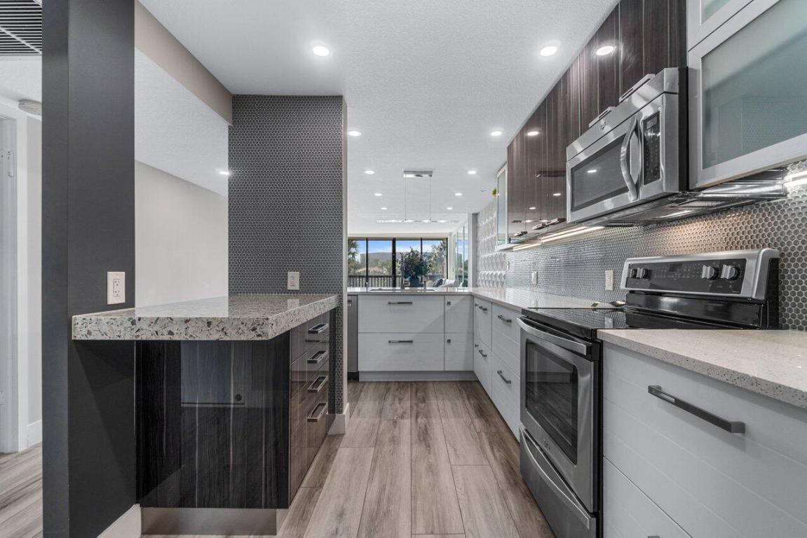 13 Royal Palm Way Unit 301