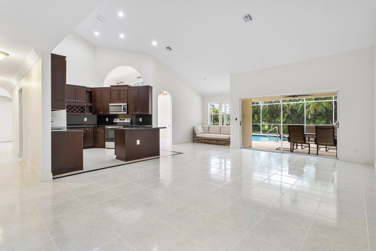 20264 Hacienda Court