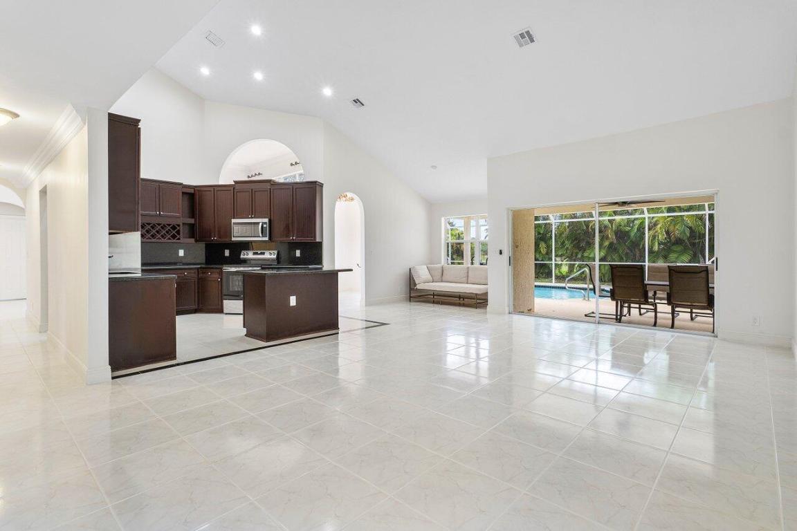 20264 Hacienda Court