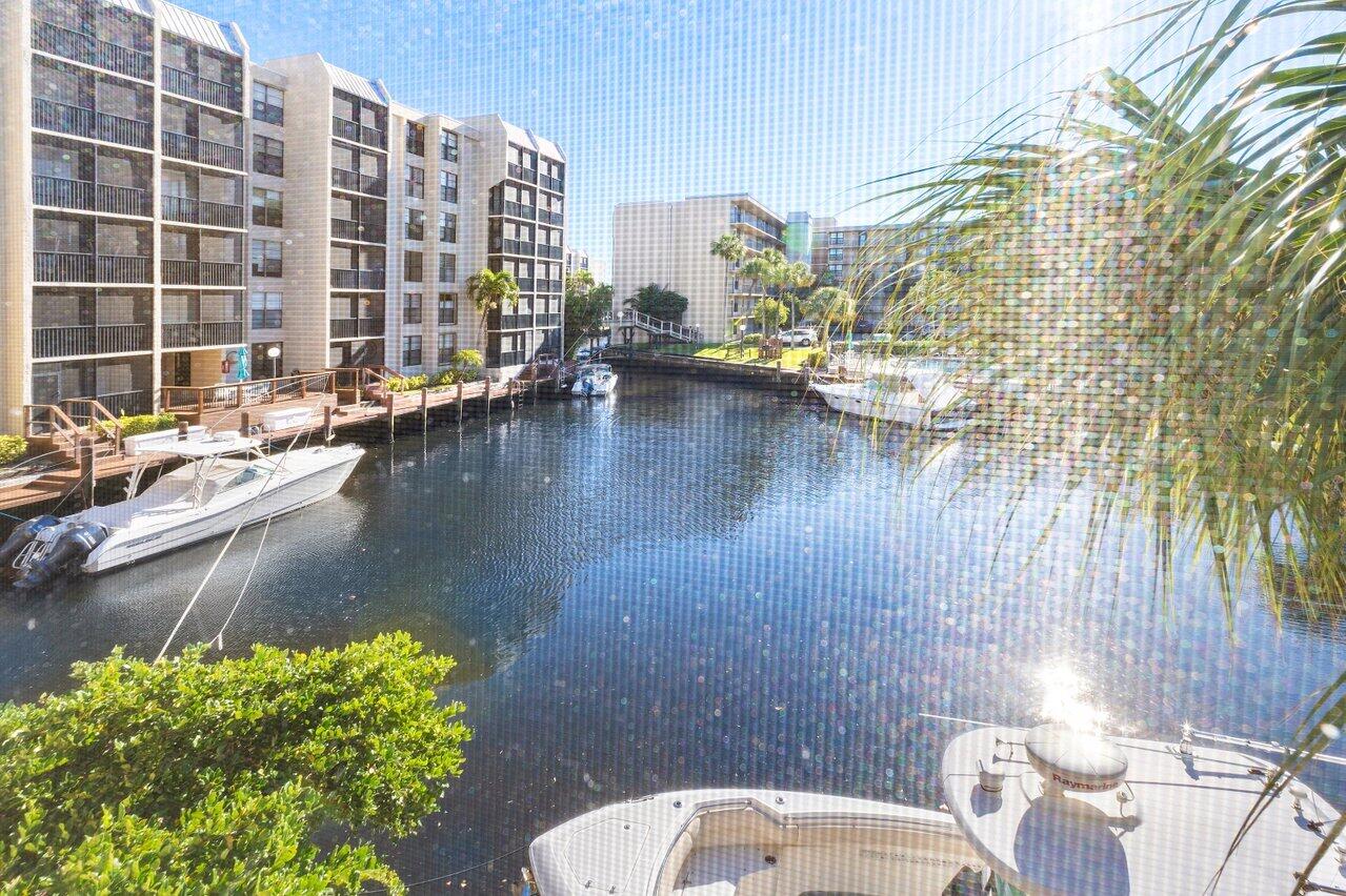 10 Royal Palm Way Unit 202