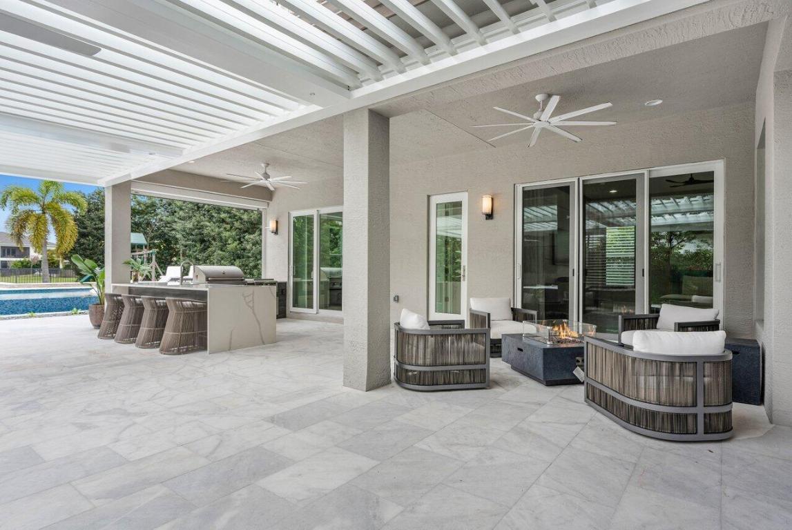 19878 Meadowside Lane