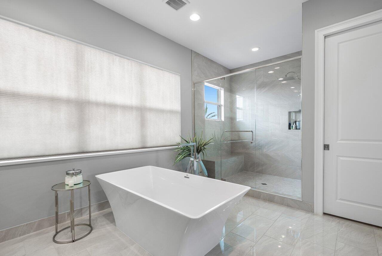 19878 Meadowside Lane