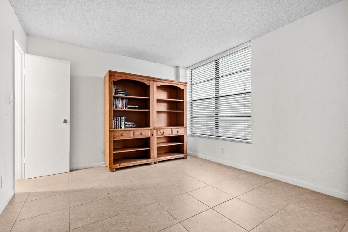 12 Royal Palm Way Unit 405