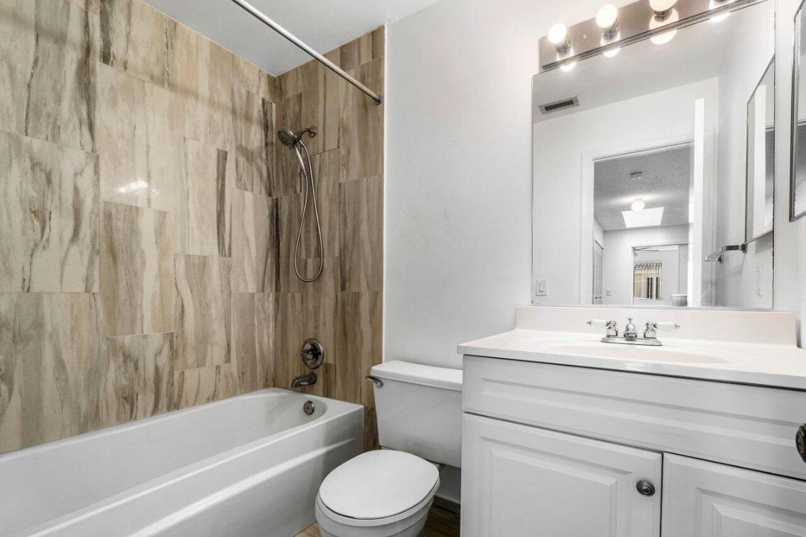 3422 Deer Creek Palladian Circle