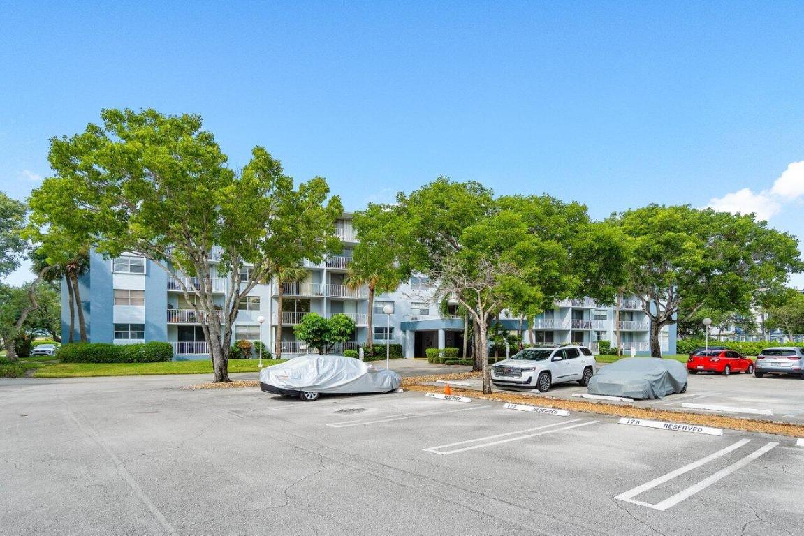 480 Executive Center Drive 1b