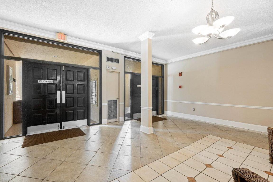 480 Executive Center Drive 1b