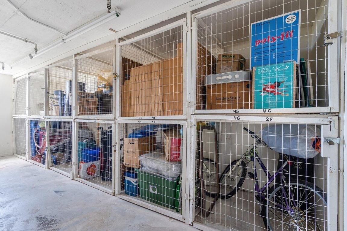 480 Executive Center Drive 1b