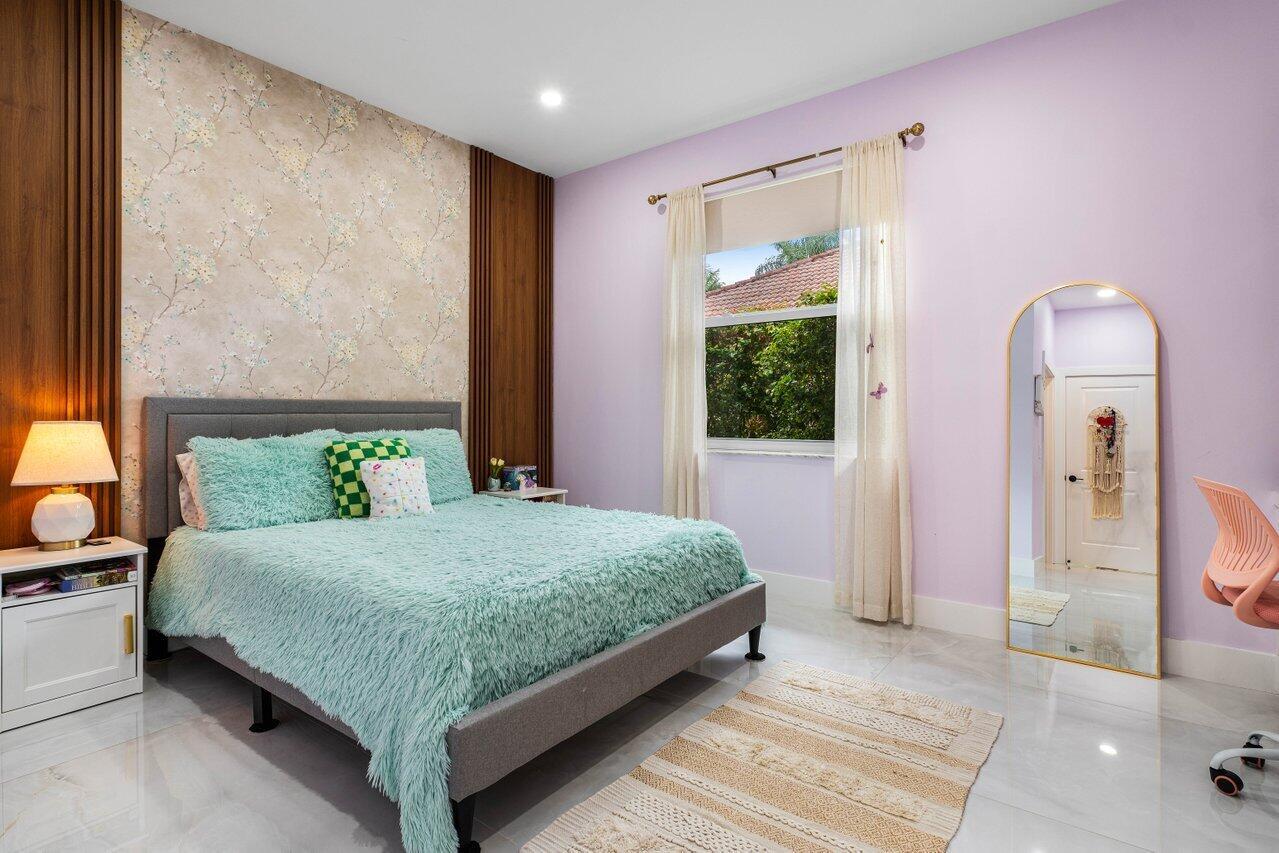 12363 Clearfalls Drive