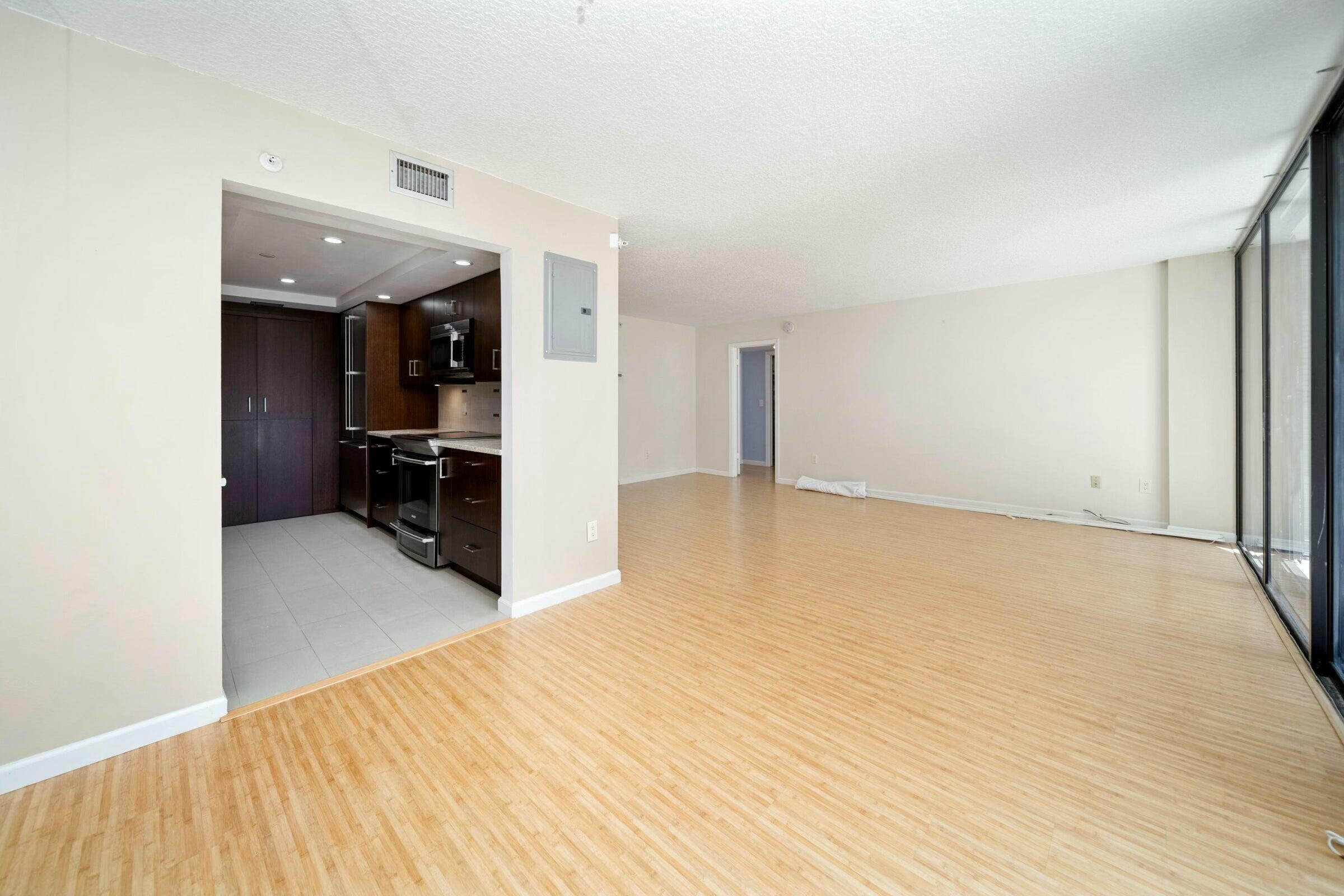 899 Jeffery Street 205