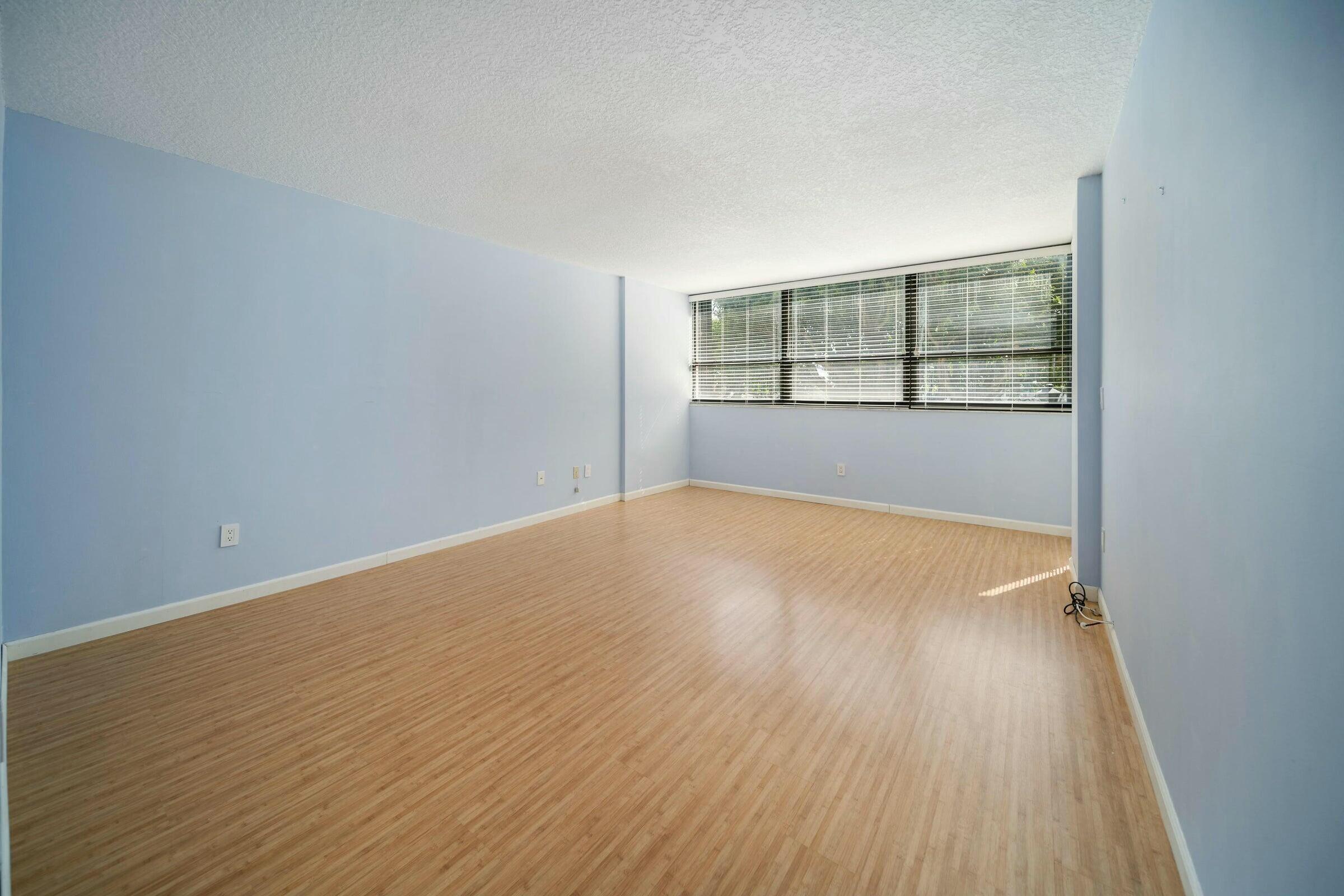 899 Jeffery Street 205