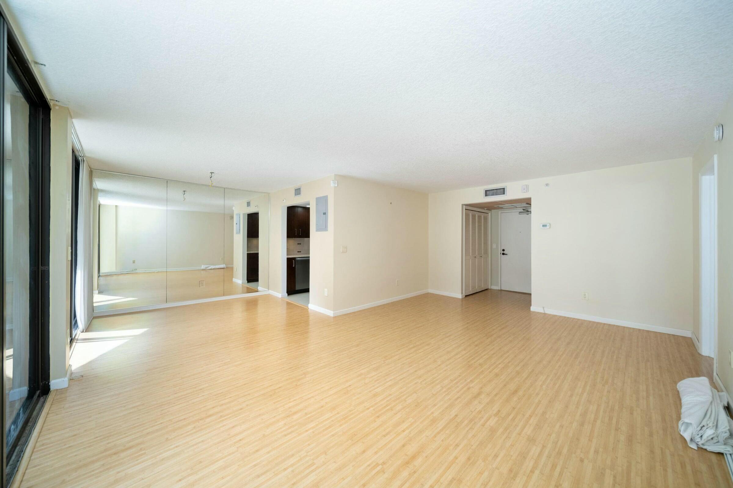 899 Jeffery Street 205