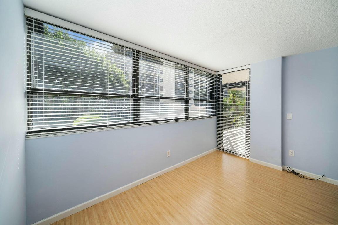 899 Jeffery Street 205