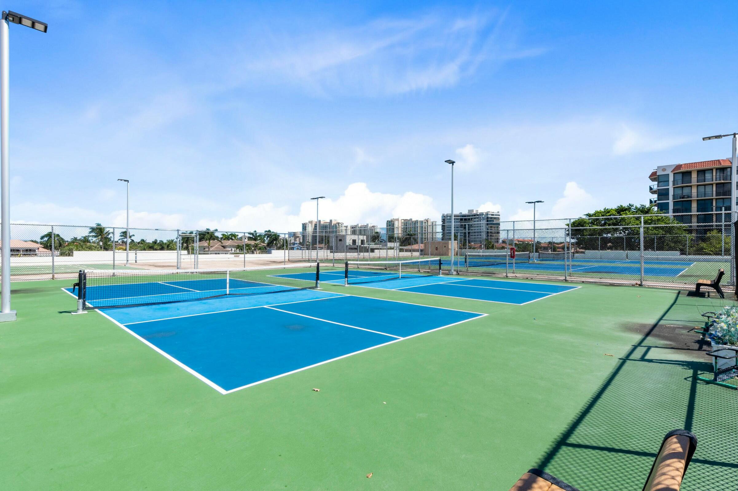 899 Jeffery Street 205