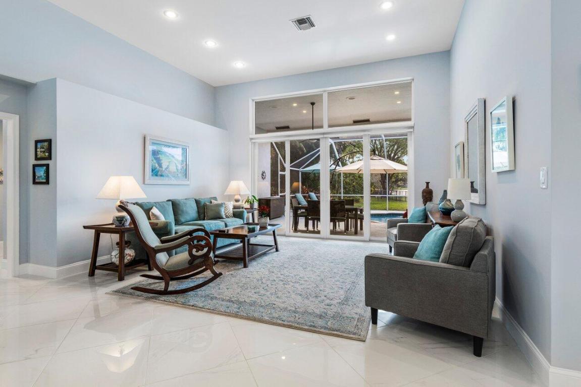 10751 Avenida Santa Ana