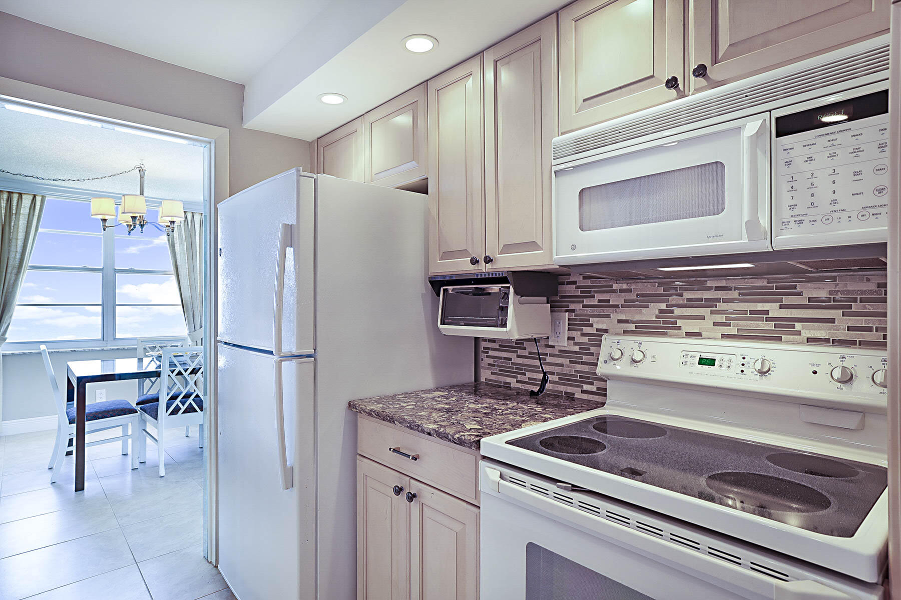 2121 N Ocean Boulevard 1707e, Boca Raton Unit: 1707e