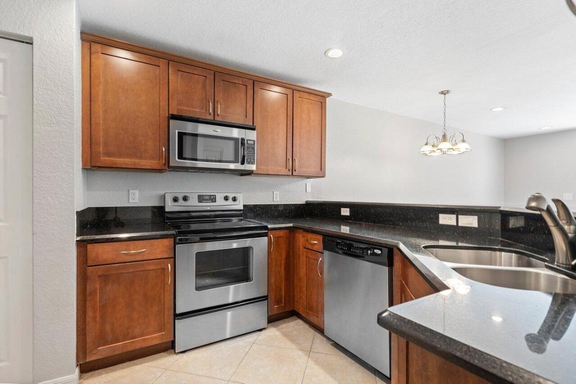 22188 Majestic Woods Way