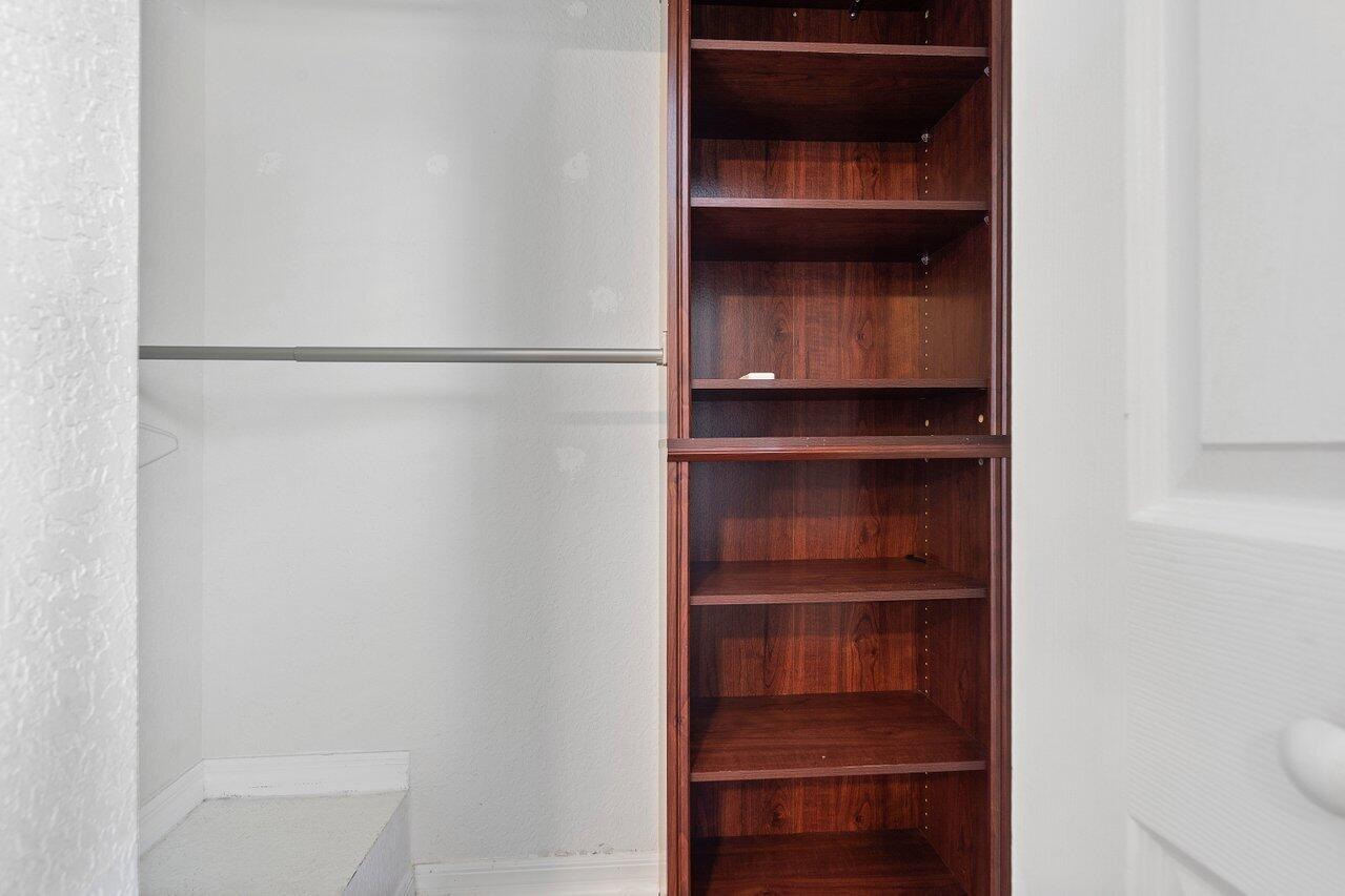 22188 Majestic Woods Way