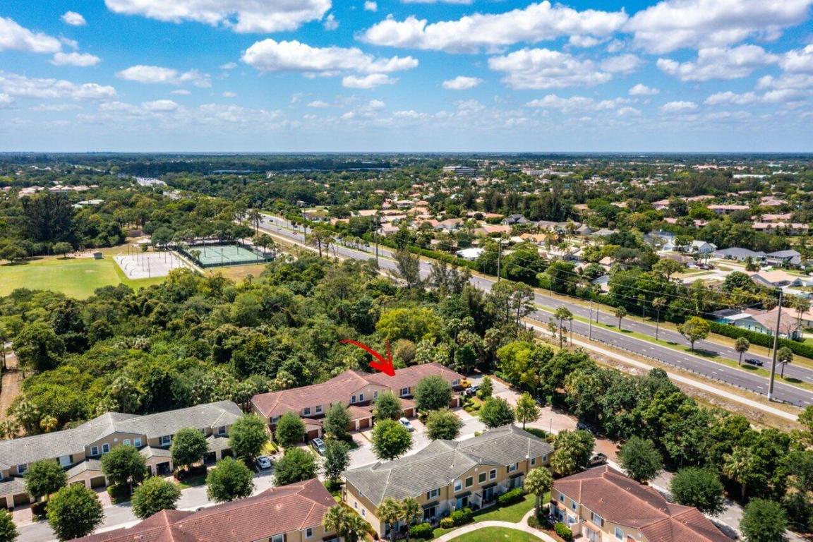 22188 Majestic Woods Way