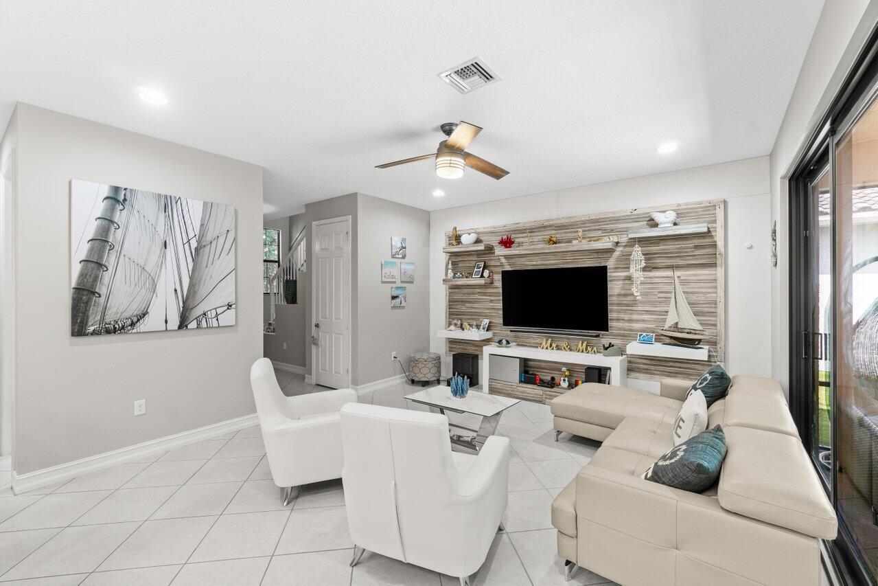 8128 Snowflake Obsidian Trail