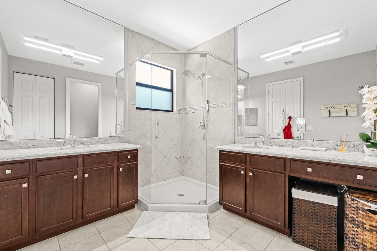 8128 Snowflake Obsidian Trail