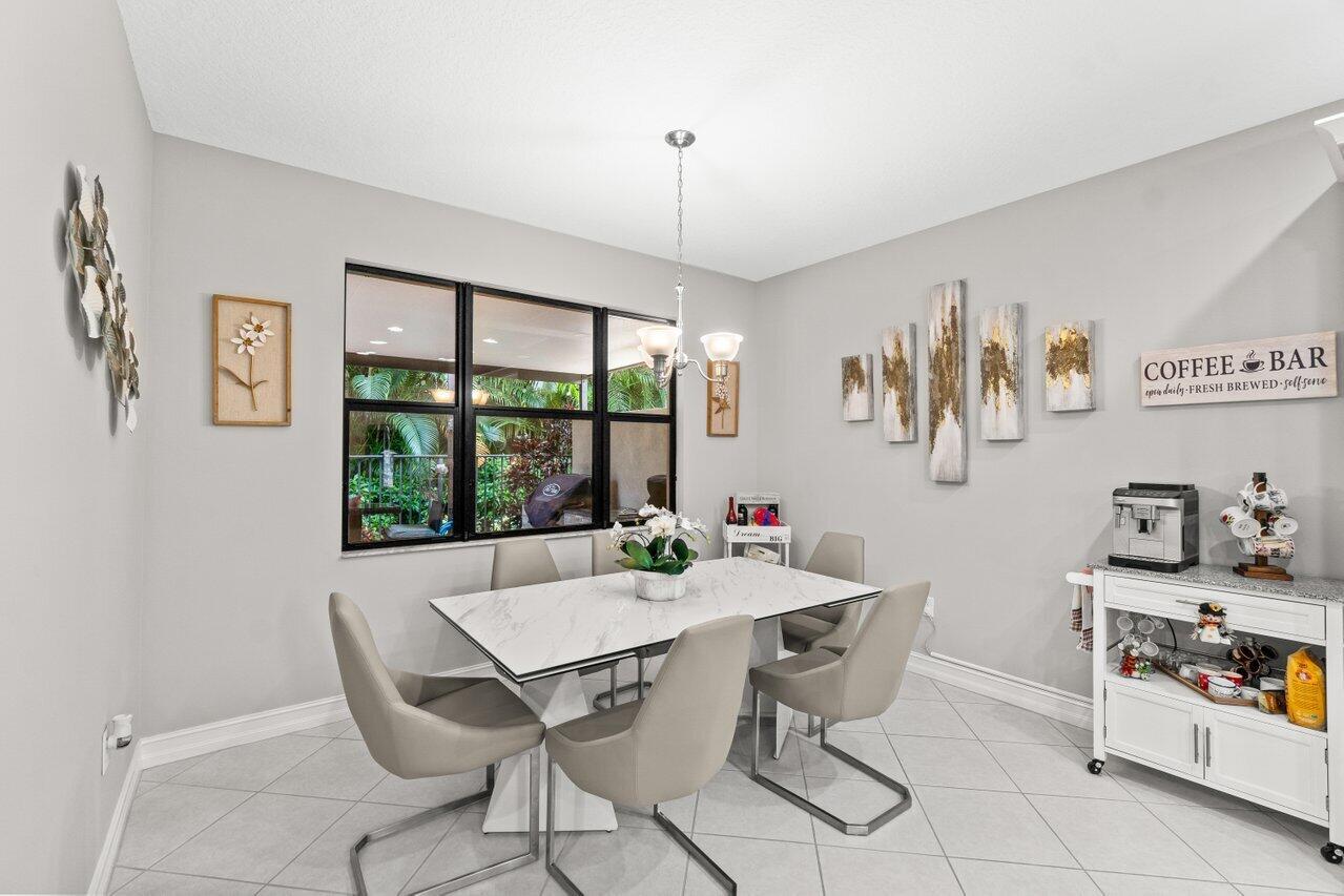 8128 Snowflake Obsidian Trail