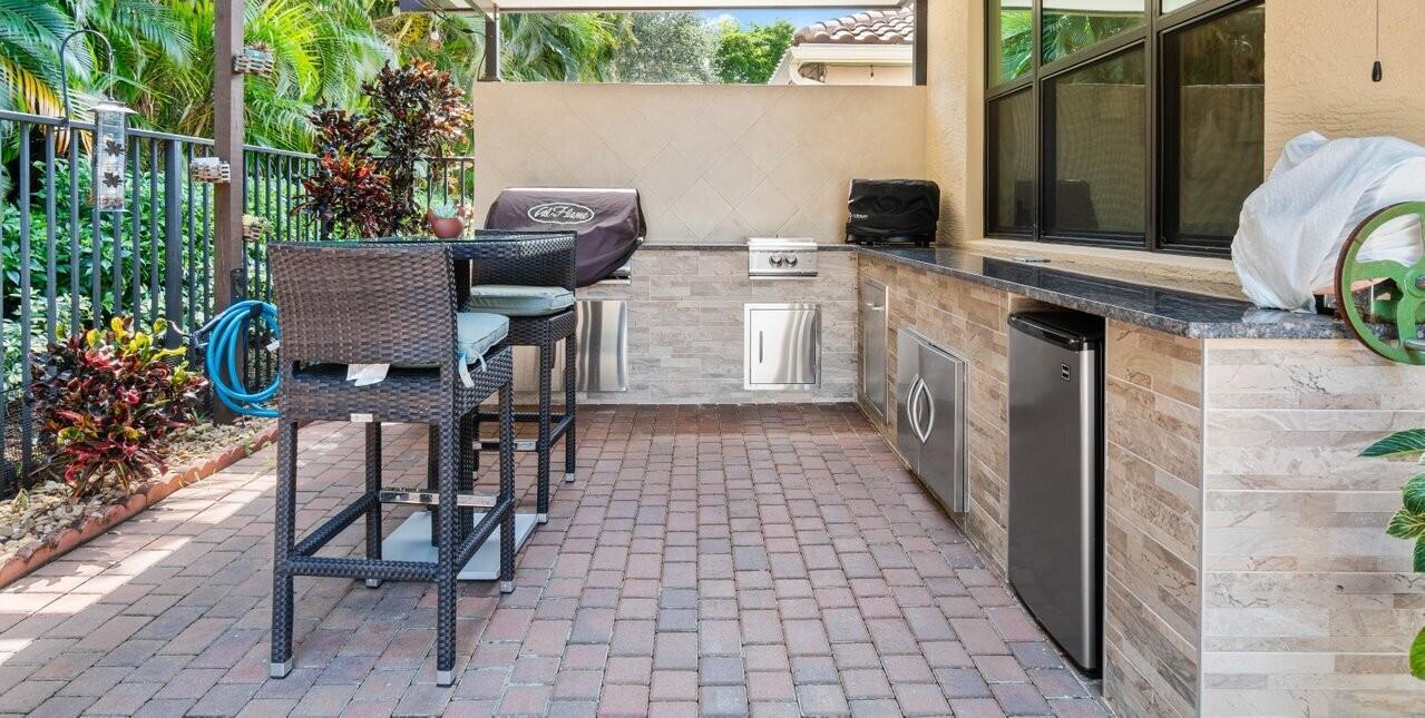 8128 Snowflake Obsidian Trail