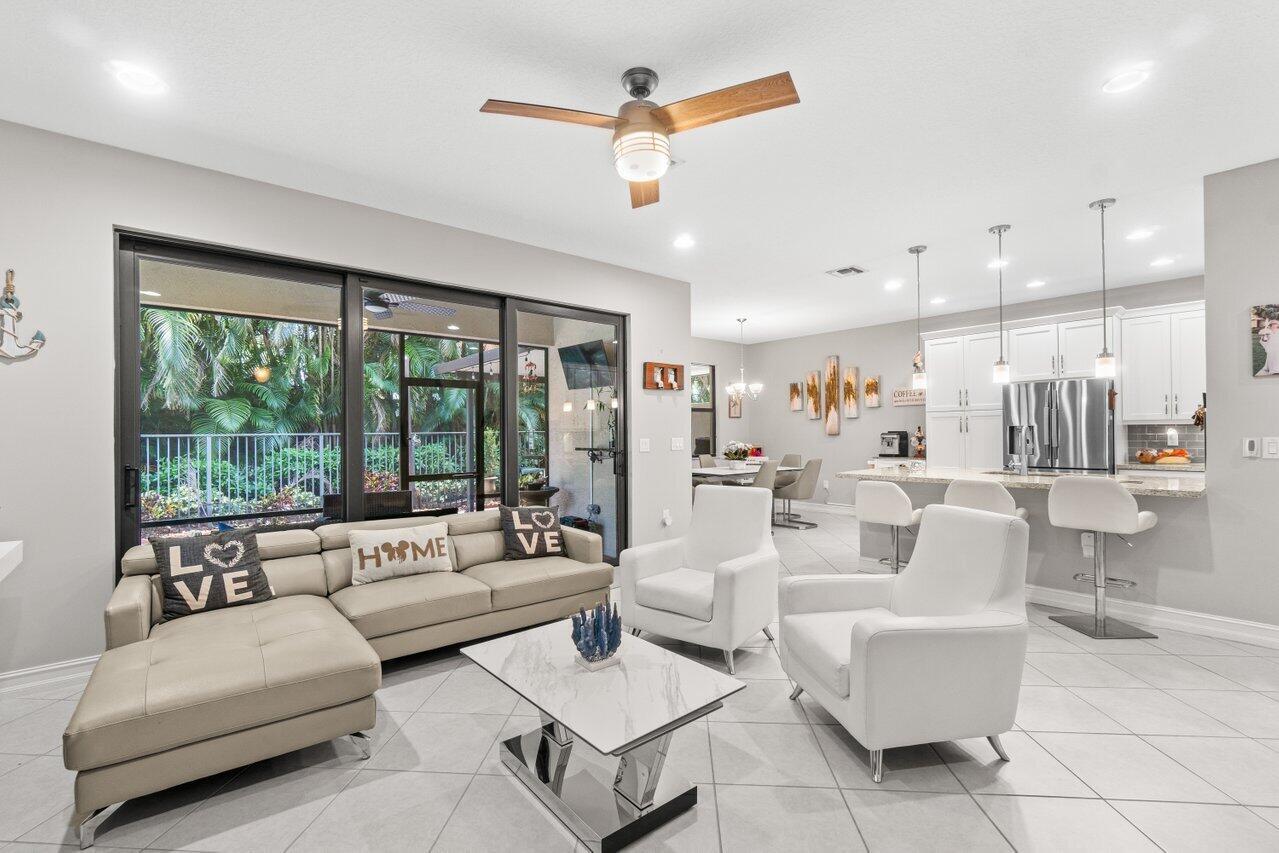 8128 Snowflake Obsidian Trail