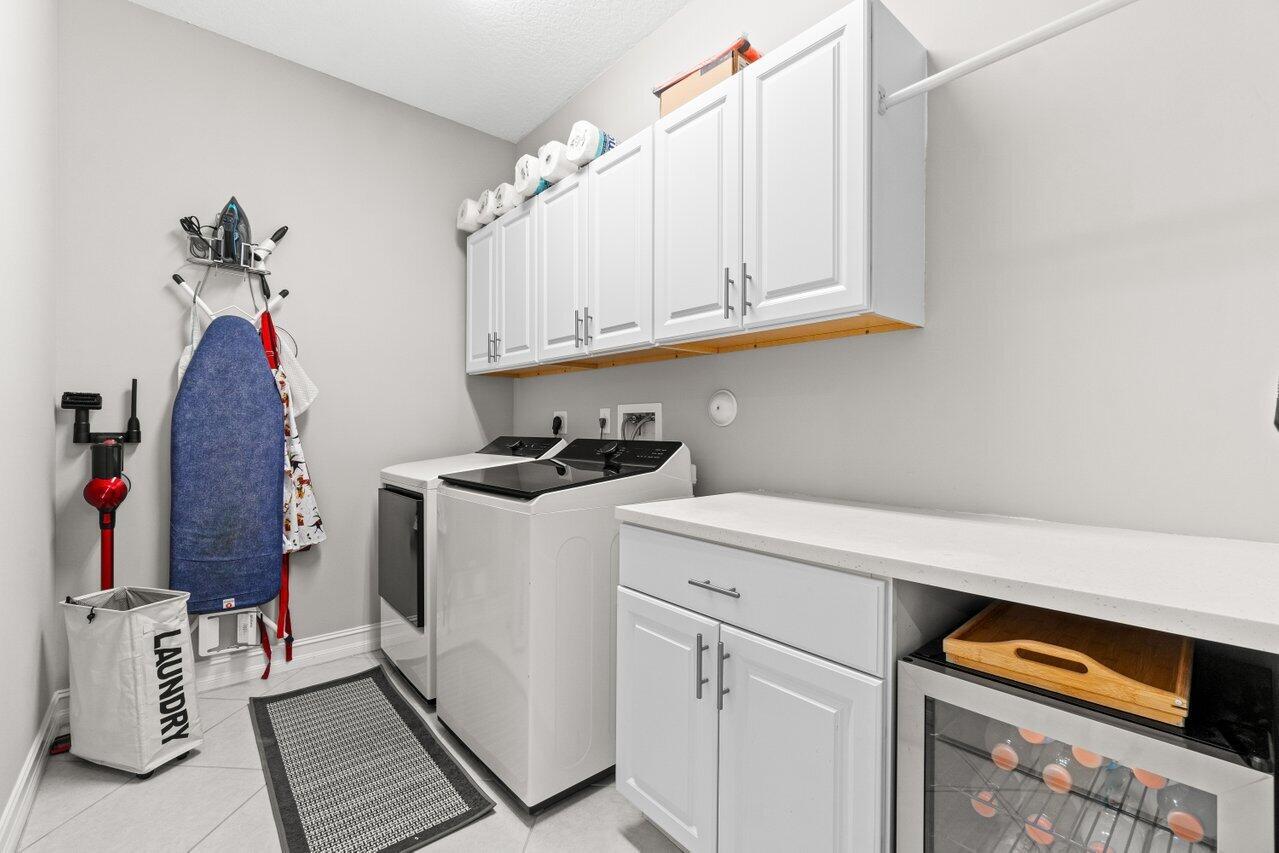 8128 Snowflake Obsidian Trail