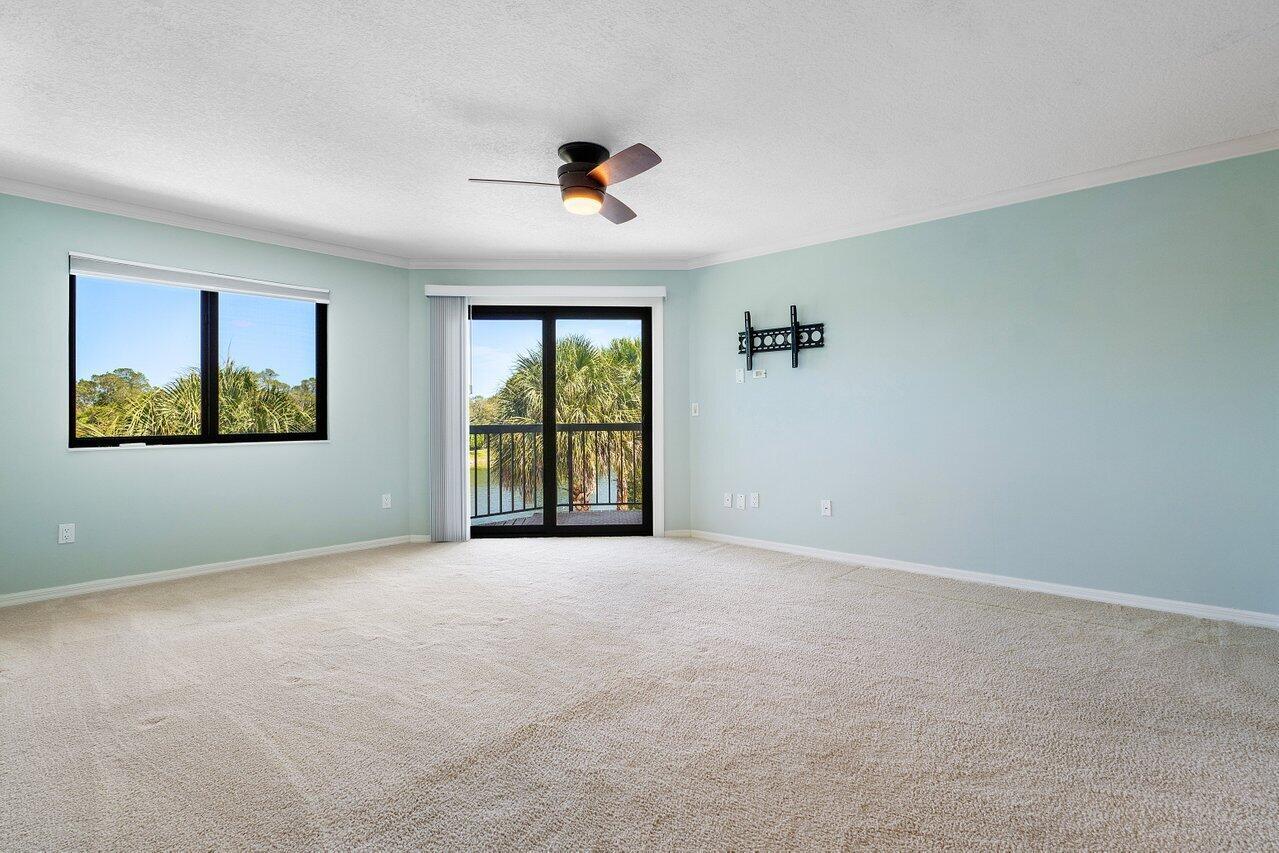 10744 Avenida Santa Ana