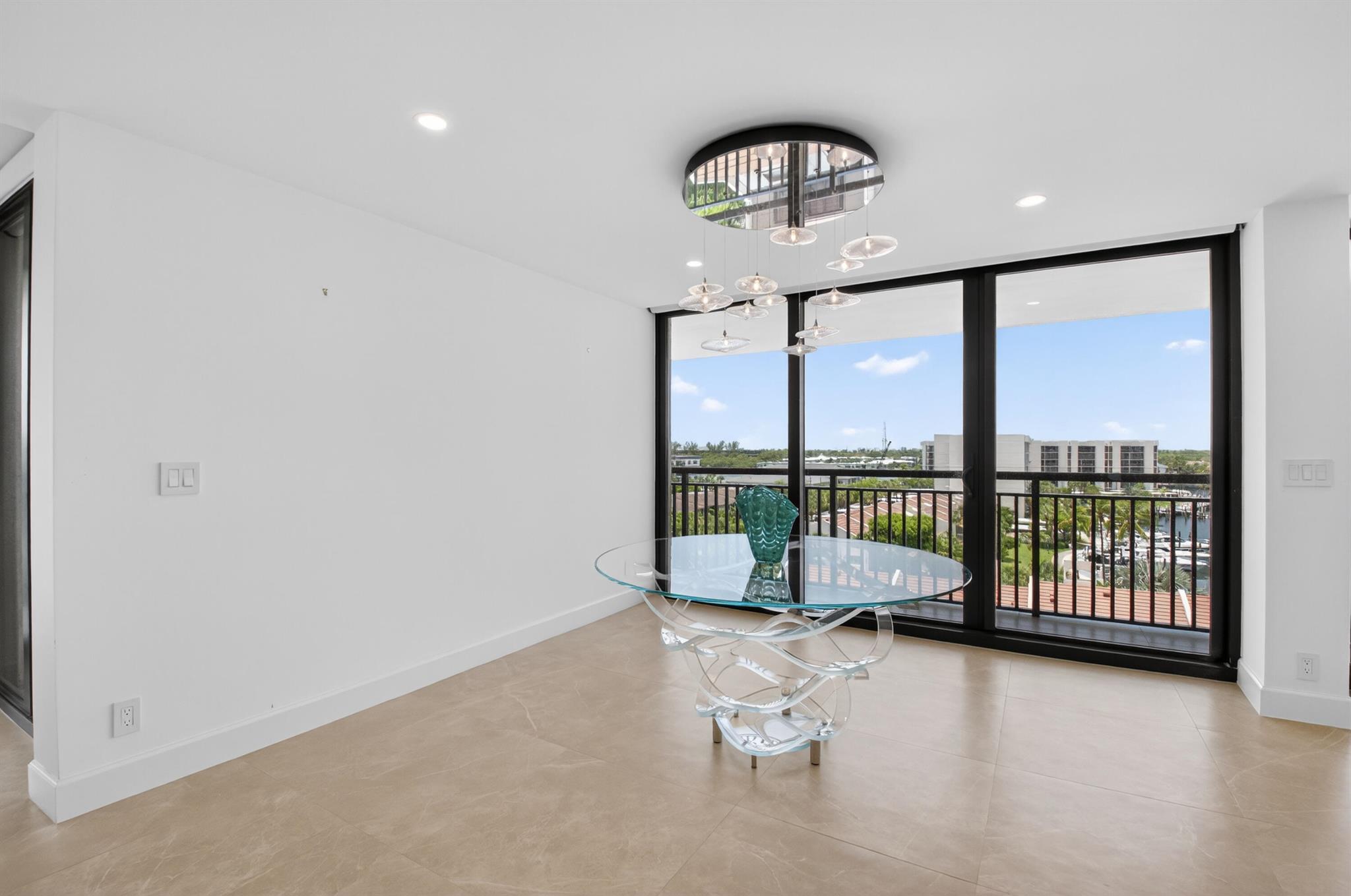 2667 N Ocean Boulevard I612