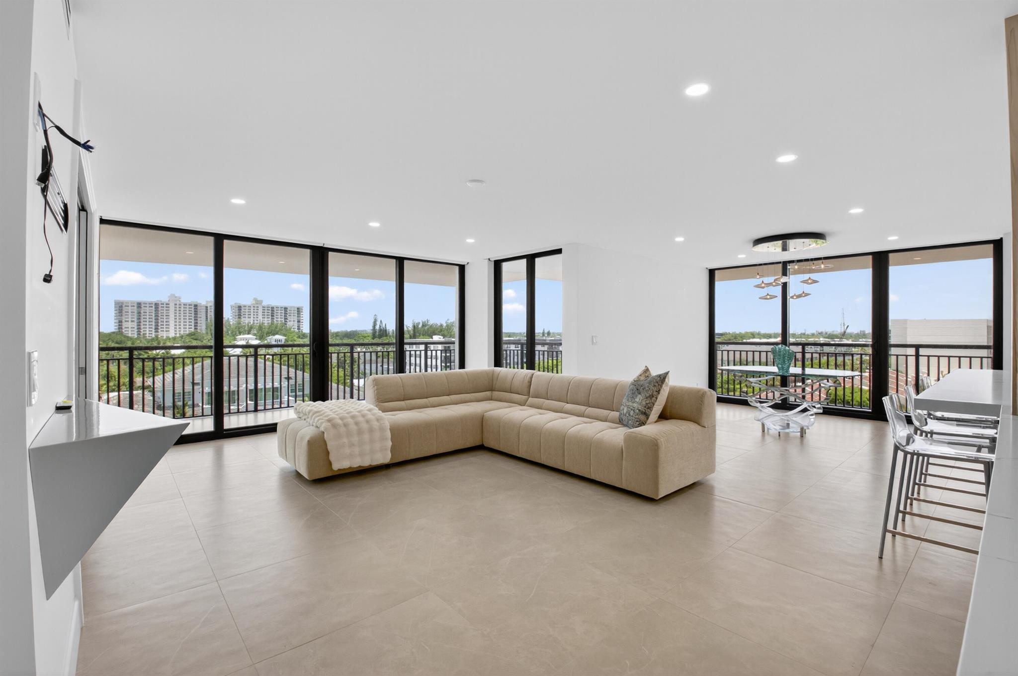 2667 N Ocean Boulevard I612