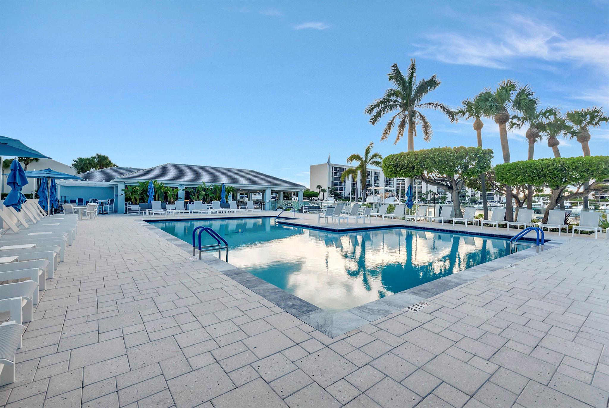 2667 N Ocean Boulevard I612